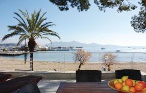 Beautiful apartment in Port de Pollena with 3 Bedrooms and WiFi