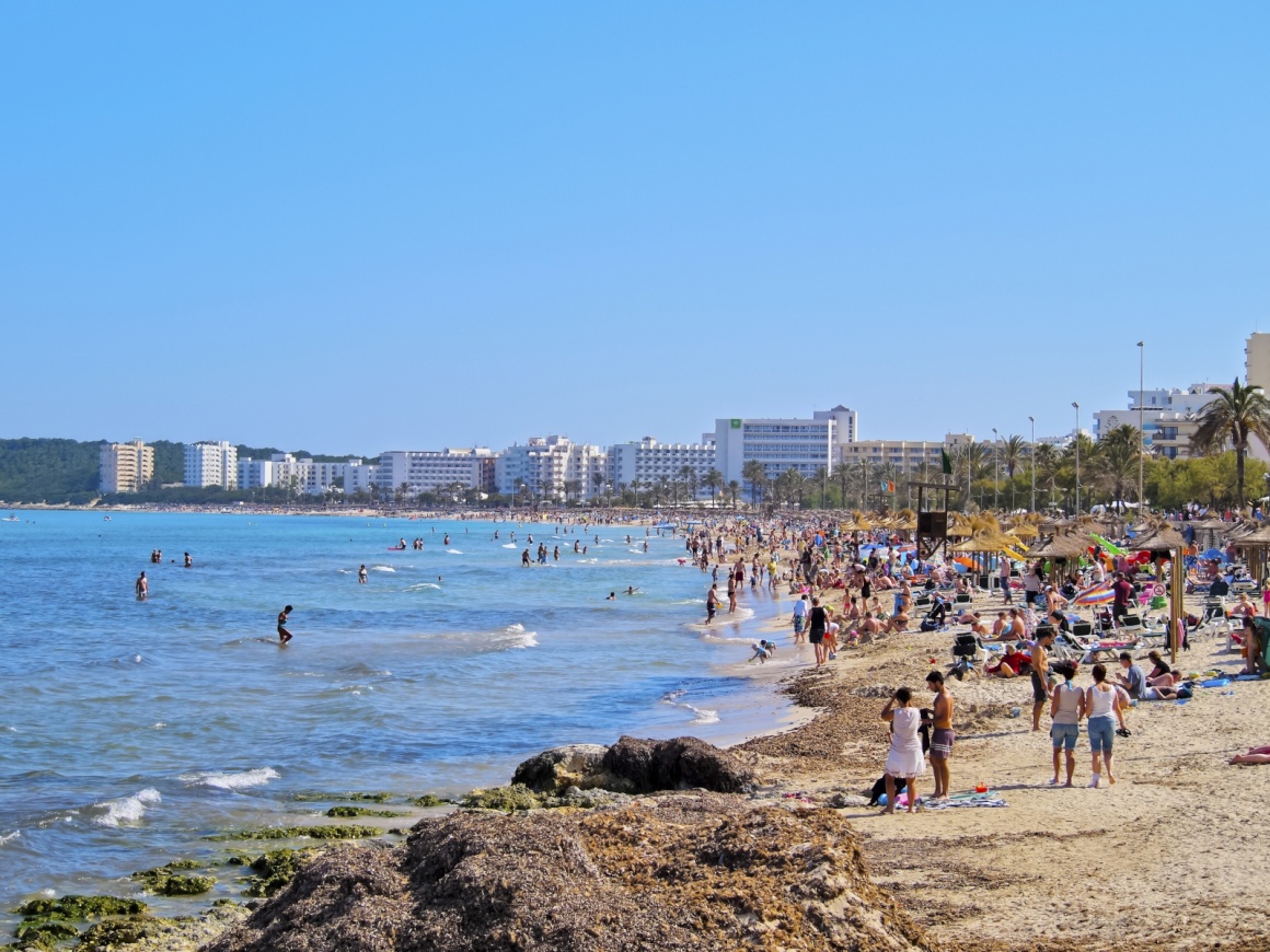 'View of Cala Millor on Mallorca, Balearic Islands, Spain' - Majorka