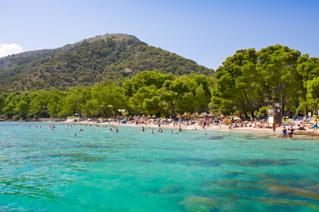 'Beach sea bay turquoise water mountain view , Cala Pi de La Posada, Cap Formentor, Majorca, Spain ' - Majorka